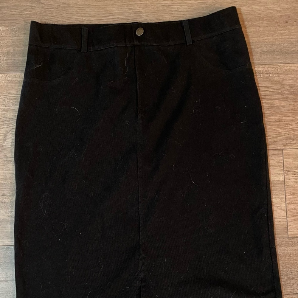 Black pencil skirt with front slit